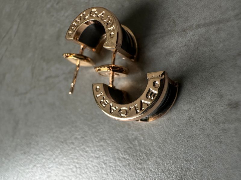 Сережки Bvlgari B.zero1 Earrings in 18K Rose Gold/Black Ceramic JW0303 фото