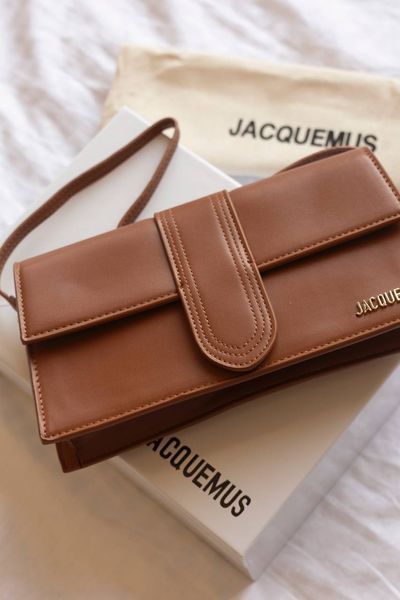 Сумка Jacquemus Le Grand Bambino Long Bag in Brown Leather 0492 фото