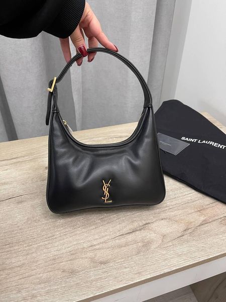 Сумка Saint Laurent Calypso Hobo Bag in Black Plunged Lambskin/Gold Hardware 99909 фото