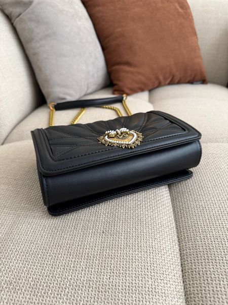 Сумка Dolce & Gabbana Devotion Medium Quilted Shoulder Bag Black 19008 фото