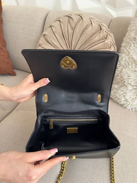 Сумка Dolce & Gabbana Devotion Medium Quilted Shoulder Bag Black 19008 фото