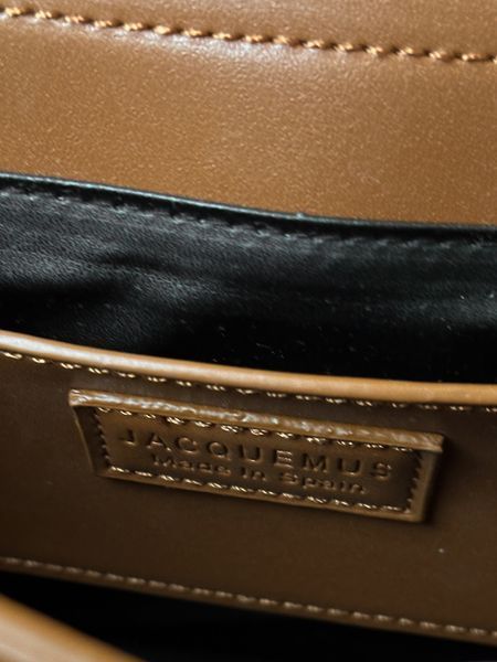 Сумка Jacquemus Le Grand Bambino Long Bag in Brown Leather 0492 фото