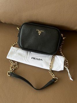 Сумка Prada Saffiano Leather Mini Camera Crossbody Bag in Black 0335 фото