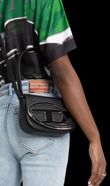 Сумка Diesel 1DR Iconic Shoulder Bag in Black Leather 0327 фото