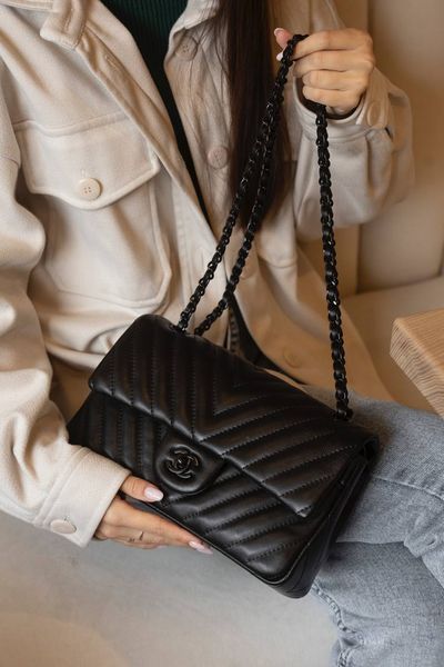 Сумка Chevron Classic Double Flap Bag in Black Lambskin Leather/Black Hardware Premium 0340 фото