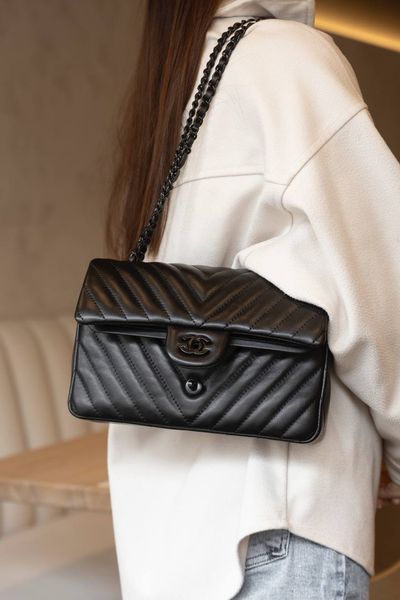 Сумка Chevron Classic Double Flap Bag in Black Lambskin Leather/Black Hardware Premium 0340 фото