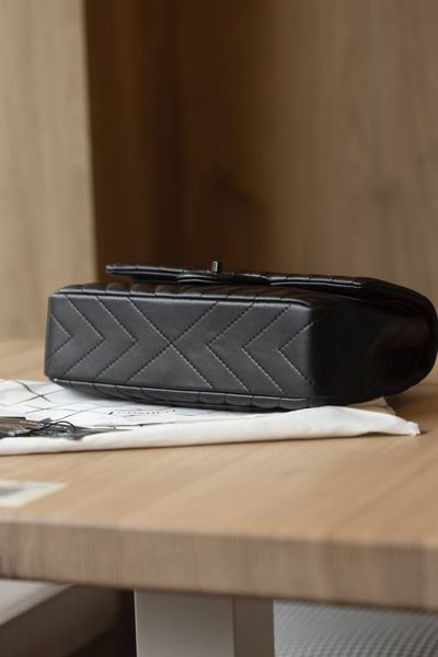 Сумка Chevron Classic Double Flap Bag in Black Lambskin Leather/Black Hardware Premium 0340 фото