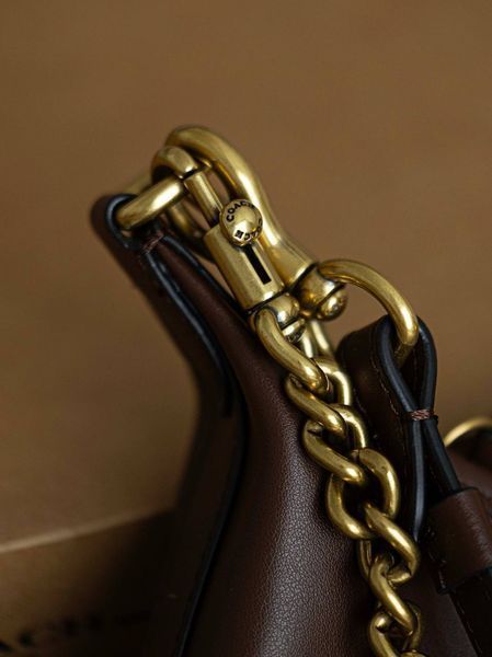 Сумка Coach Juliet Shoulder Bag in Brown Smooth Leather/Brass Hardware 99653 фото