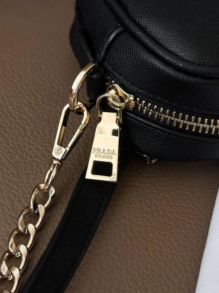 Сумка Prada Saffiano Leather Mini Camera Crossbody Bag in Black 0335 фото