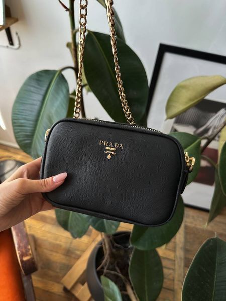 Сумка Prada Saffiano Leather Mini Camera Crossbody Bag in Black 0335 фото