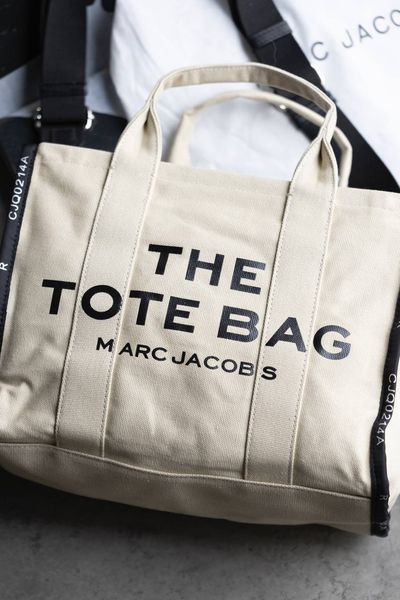 Сумка Marc Jacobs The Jacquard Medium Tote Bag Warm Sand 0355 фото