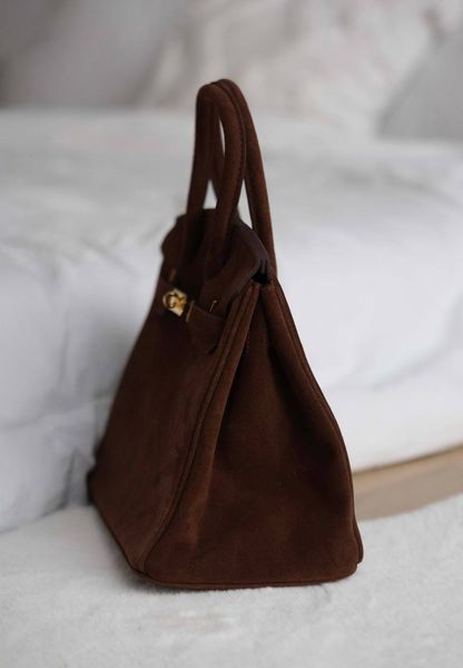 Сумка Herm&eacute;s Birkin 30 in Chocolate Veau Doblis Suede/Gold Hardware 0592 фото