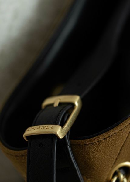 Сумка Chanel Hobo Shopping Tote Bag 35 in Camel Suede/Black Quilted Calfskin/Gold Hardware 596 фото