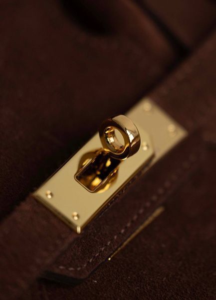 Сумка Herm&eacute;s Birkin 30 in Chocolate Veau Doblis Suede/Gold Hardware 0592 фото