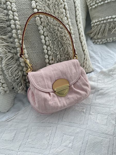 Сумка Louis Vuitton Sunset Monogram Denim Washed Pink 165 фото