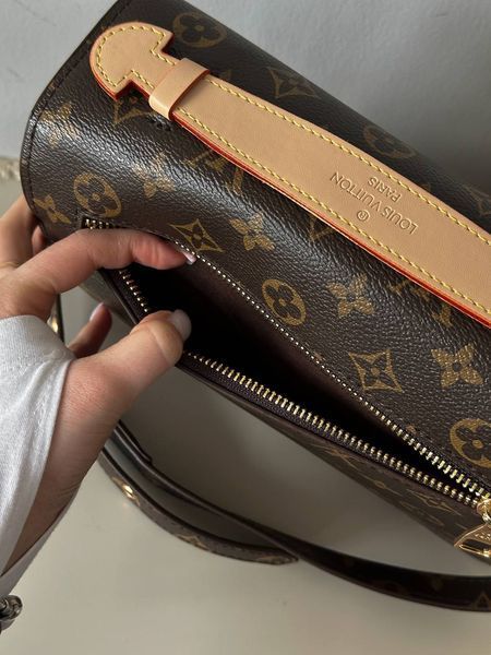 Сумка Louis Vuitton Pochette Metis in Monogram Coated Canvas 1023 фото