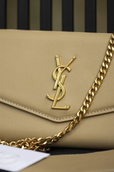 Сумка Saint Laurent Uptown Chain Wallet in Grain De Poudre Embossed Beige Leather 0385 фото