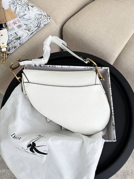 Сумка Dior Saddle Bag with Strap in Latte Grained Calfskin 0376 фото
