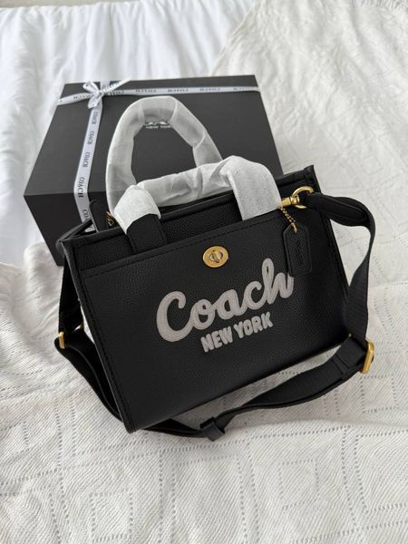 Сумка Coach Cargo Tote Bag 26 in Black Pebble Leather 619 фото
