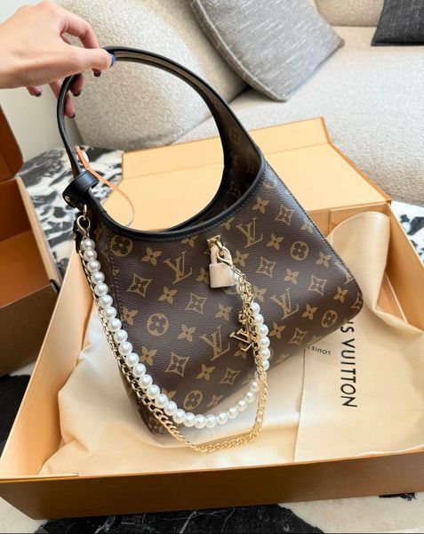 Cумка Louis Vuitton The Drop PM in Brown Monogram Coated Canvas 07039 фото