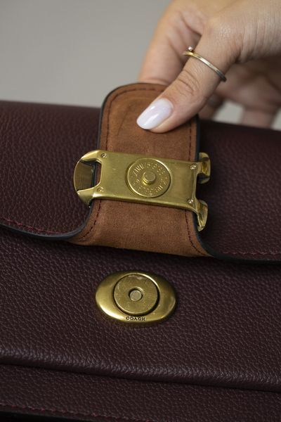 Сумка Coach Tabby Shoulder Bag 26 in Polished Pebbled Leather Merlot/Brass Hardware 0534 фото