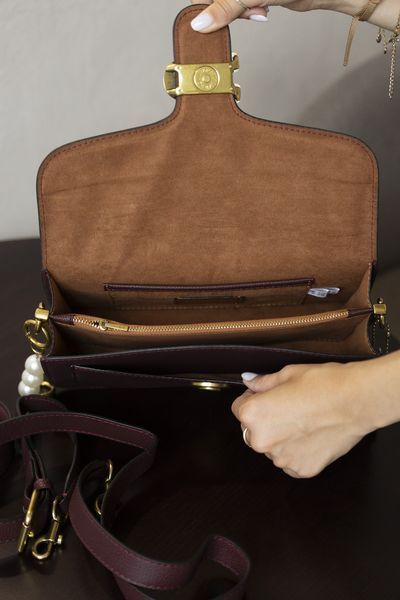 Сумка Coach Tabby Shoulder Bag 26 in Polished Pebbled Leather Merlot/Brass Hardware 0534 фото