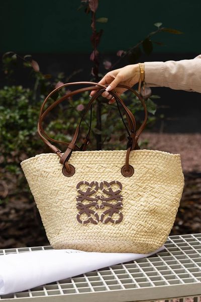 Соломенная сумка Loewe Medium Anagram Raffia Basket Bag Natural/Tan 97544 фото