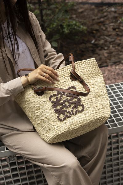 Соломенная сумка Loewe Medium Anagram Raffia Basket Bag Natural/Tan 97544 фото