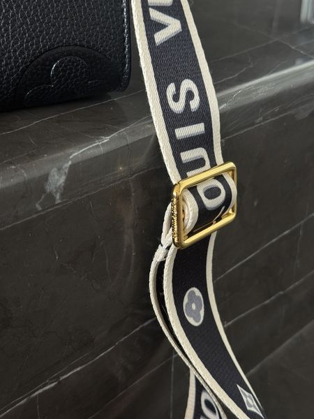 Сумка Louis Vuitton OnTheGo East West in Black Monogram Empreinte Leather 1035 фото