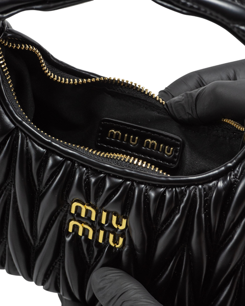 Сумка Miu Miu Wander Matelass&eacute; Nappa Leather Mini Hobo Bag Black 0013 фото