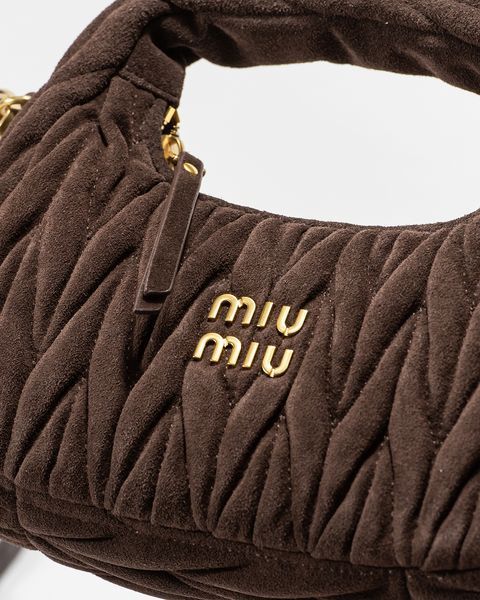 Сумка Miu Miu Wander Matelass&eacute; Suede Hobo Bag in Dark Brown 17048 фото