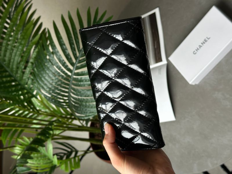 Гаманець Chanel Black Patent Leather Wallet Black 88200 фото
