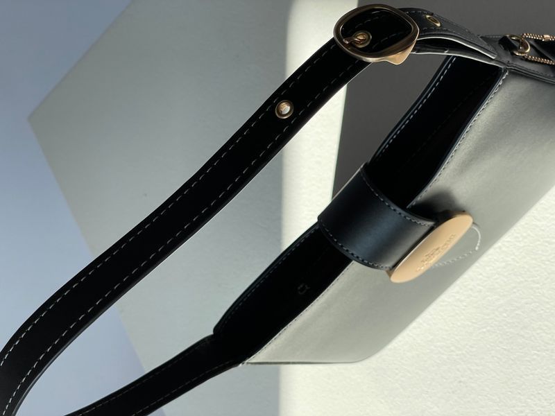 Cумка Coach Eliza Shoulder Bag in Black Leather 99328 фото