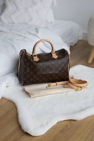 Сумка Louis Vuitton Speedy Bandouli&egrave;re 30 in Monogram Coated Canvas/Gold Hardware 605 фото