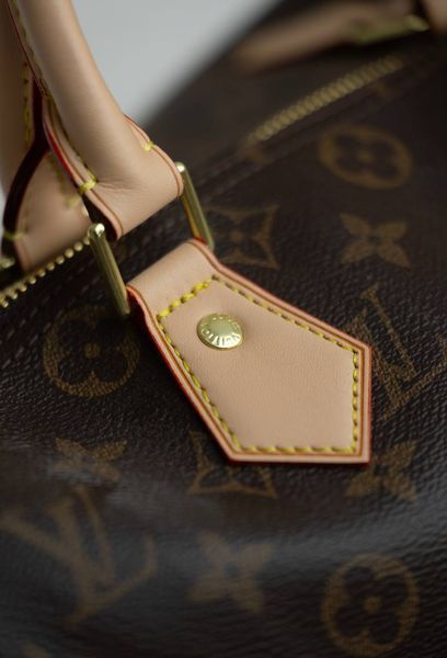 Сумка Louis Vuitton Speedy Bandouli&egrave;re 30 in Monogram Coated Canvas/Gold Hardware 605 фото