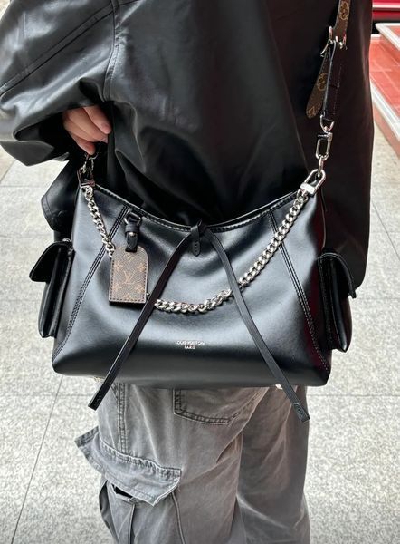 Сумка Louis Vuitton CarryAll Cargo Vibe PM Bag in Black Leather 171 фото