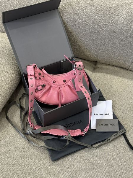 Cумка Balenciaga Le Cagole Shoulder Bag XS in Pink Arena Lambskin/Aged-Silver Hardware 99749 фото
