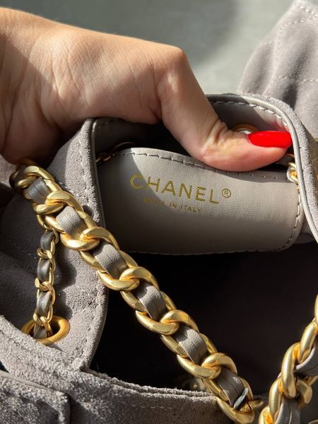 Сумка Chanel 25 Small Handbag in Grey Suede Calfskin & Gold-Tone Metal 0571 фото