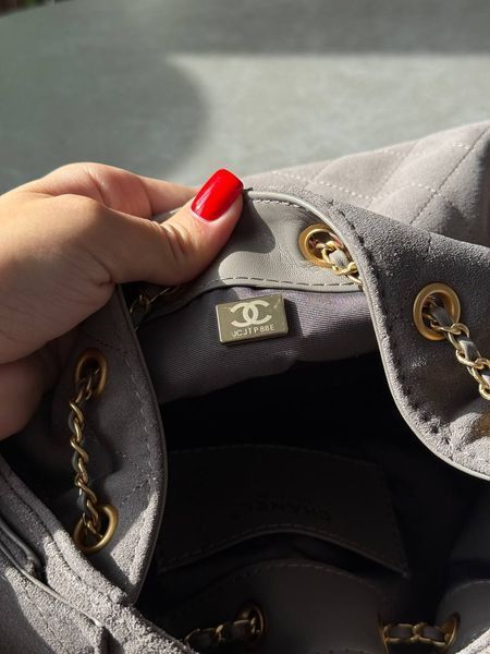 Сумка Chanel 25 Small Handbag in Grey Suede Calfskin & Gold-Tone Metal 0571 фото