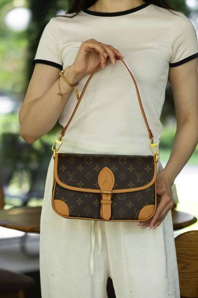 Сумка Louis Vuitton Diane Satchel Bag in Brown Monogram Coated Canvas 0359 фото