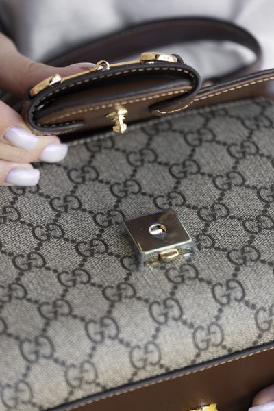 Сумка Gucci Horsebit 1955 Medium Top Handle Bag 0338 фото