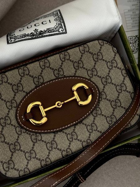 Сумка Gucci Horsebit 1955 Small Camera Shoulder Bag in Beige and Dark Brown GG Supreme Canvas/Brown Leather Trim 7719 фото