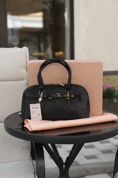Сумка Miu Miu Aventure Top-Handle Bag in Black Nappa Leather 0482 фото