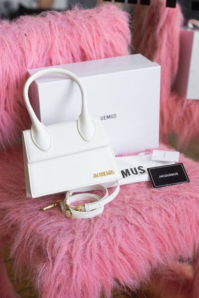 Сумка Jacquemus Le Chiquito Medium Bag White 0309 фото