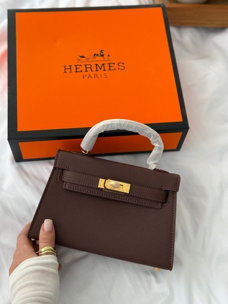 Сумка Hermes Mini Kelly 20 in Chocolate Leather/Gold Hardware 255 фото