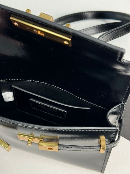 Сумка Saint Laurent Manhattan Mini Shoulder Bag in Black Leather 404 фото