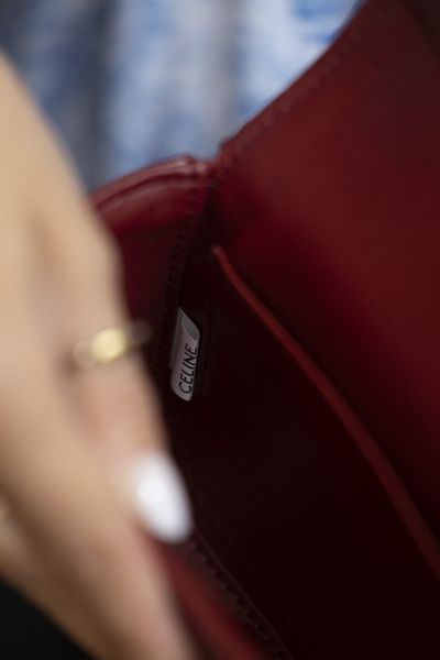 Cумка Celine Classique Triomphe Chain Shoulder Bag in Shiny Red Calfskin/Gold Hardware 0535 фото