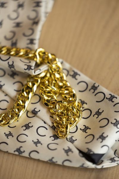 Cумка Celine Classique Triomphe Chain Shoulder Bag in Shiny Red Calfskin/Gold Hardware 0535 фото