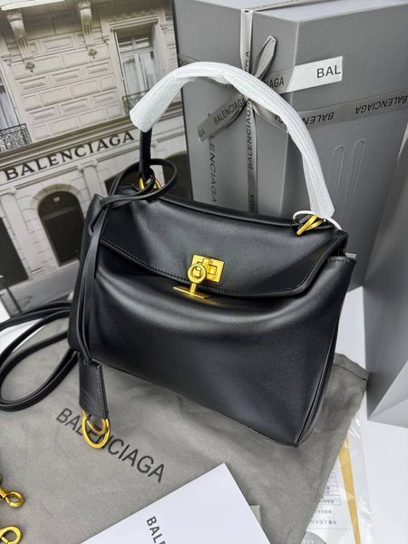 Сумка Balenciaga Rodeo Mini Handbag in Black Smooth Calfskin/Gold Hardware 406 фото