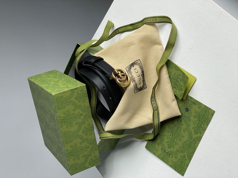 Ремінь Gucci Leather Belt With Double G Gold Buckle 66142 фото